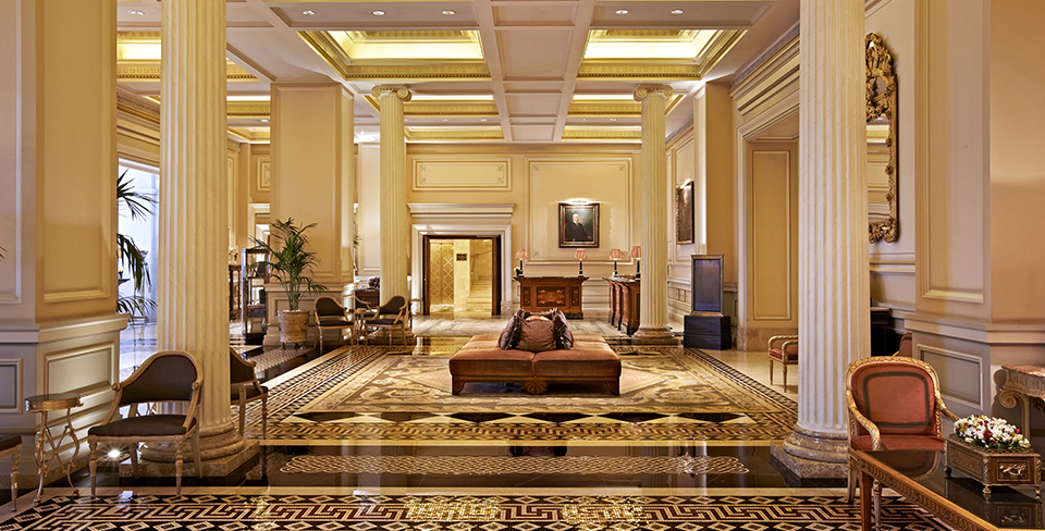 Hotel Grande Bretagne - Men's Style Council Place